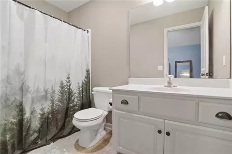 Bath - 1502 Cross Creek Dr, Raymore, MO 64083 photo 5 of 9