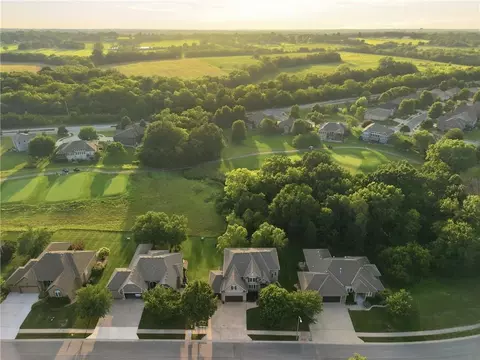 View/Area - 1502 Cross Creek Dr, Raymore, MO 64083 photo 13 of 14