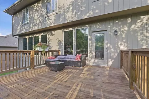 Exterior - 1502 Cross Creek Dr, Raymore, MO 64083 photo 9 of 11