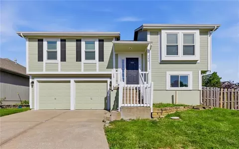 750 E 124th St, Kansas City, MO 64146
