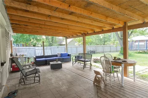 Exterior - 1004 E Main St, Cherryvale, KS 67335 photo 6 of 11