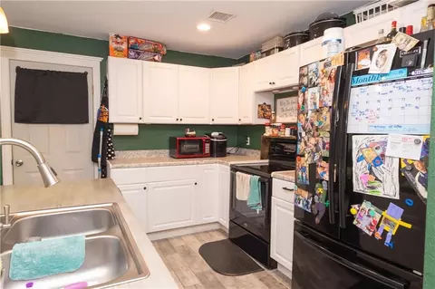 Kitchen - 1004 E Main St, Cherryvale, KS 67335 photo 4 of 4