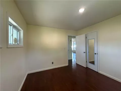 Bedroom - 10520 E 28th Ter, Independence, MO 64052 photo 4 of 4