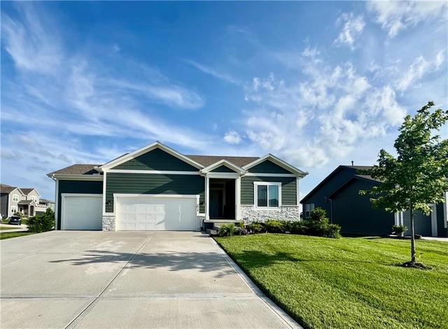 1515 SW Arbor Valley Dr, Lees Summit, MO 64082