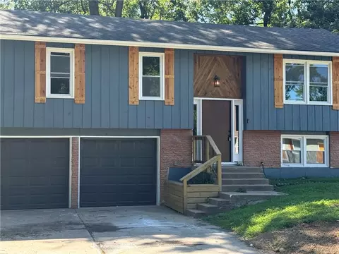 9406 Oakland Ave, Kansas City, MO 64138