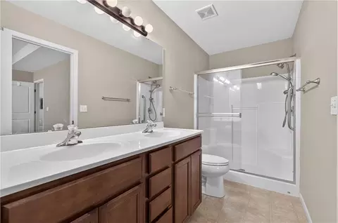 Bath - 1200 SW Cornwall Rd, Lees Summit, MO 64083 photo 1 of 2