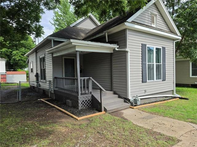 903 Oak St, Pittsburg, KS 66762