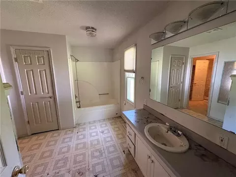 1046 475th Rd, Centerview, MO 64019 photo 9