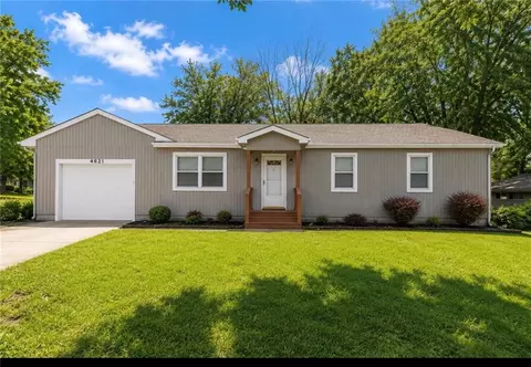 4621 NE 42nd St, Kansas City, MO 64117