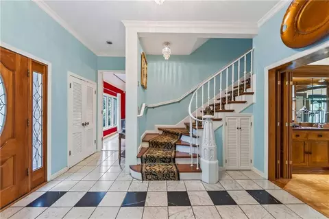 Entry Way - 3408 Shady Bend Dr, Independence, MO 64052 photo 2 of 4