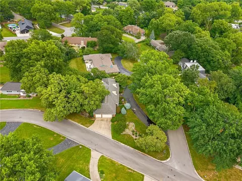View/Area - 3408 Shady Bend Dr, Independence, MO 64052 photo 5 of 5