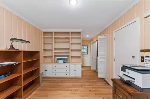Entry Way - 3408 Shady Bend Dr, Independence, MO 64052 photo 3 of 4