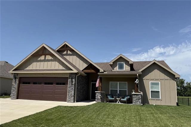307 Lykins Ln, Cameron, MO 64429