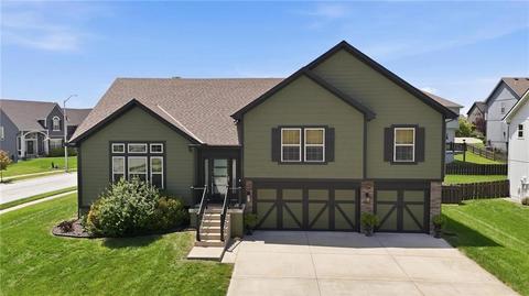 10802 N Oakland Ave, Kansas City, MO 64157