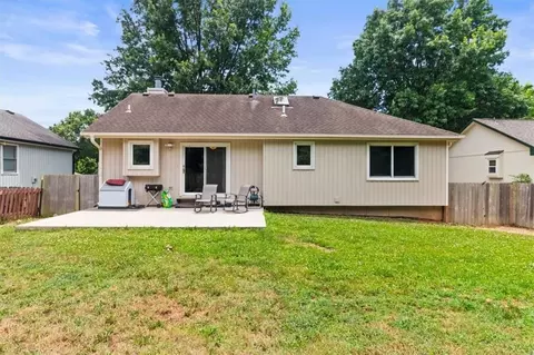 Exterior - 18212 E 31st Ter, Independence, MO 64057 photo 6 of 6