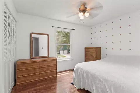 Bedroom - 18212 E 31st Ter, Independence, MO 64057 photo 2 of 5