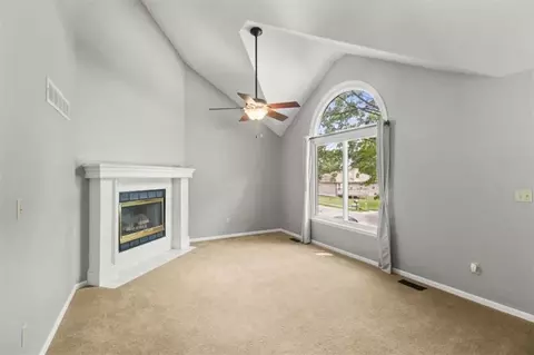 Living - 18212 E 31st Ter, Independence, MO 64057 photo 1 of 2