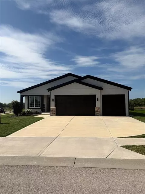31757 W 168th Ct, Gardner, KS 66030