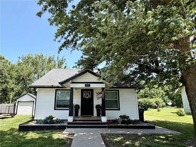 411 E Walnut St, Drexel, MO 64742