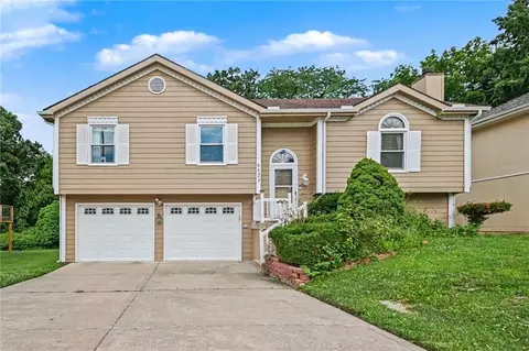 4123 N Troost Ave, Kansas City, MO 64116