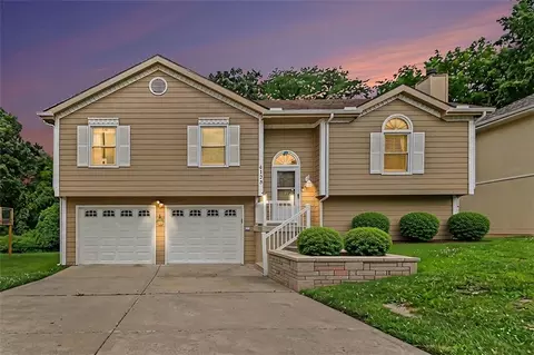 4123 N Troost Ave, Kansas City, MO 64116