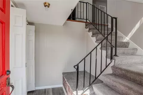 Entry Way - 15110 E 43rd Pl, Independence, MO 64055 photo 1 of 3