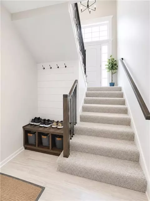 Entry Way - 610 E 11th St, Kearney, MO 64060 photo 7 of 7