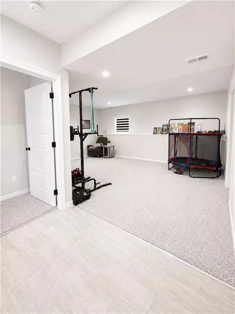 Entry Way - 610 E 11th St, Kearney, MO 64060 photo 7 of 7
