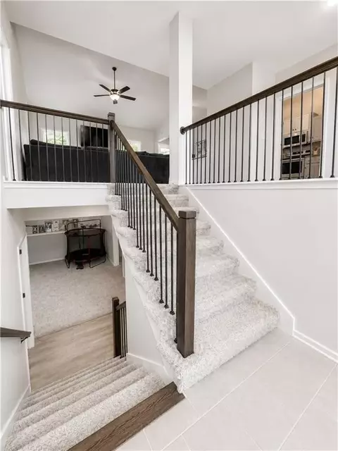 Entry Way - 610 E 11th St, Kearney, MO 64060 photo 1 of 7