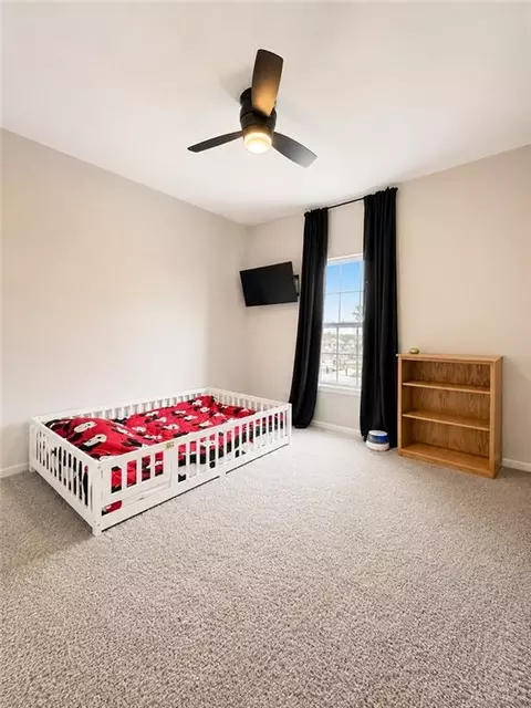 Bedroom - 610 E 11th St, Kearney, MO 64060 photo 6 of 8