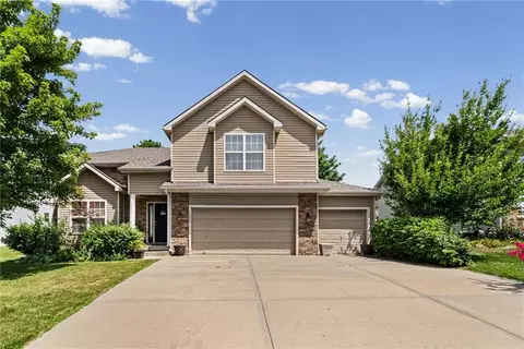 10201 N Willow Ave, Kansas City, MO 64157