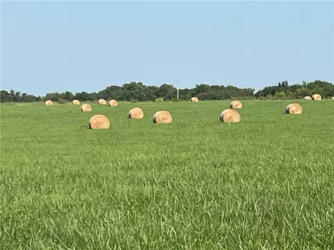 0005 Switzer Rd, Louisburg, KS 66053