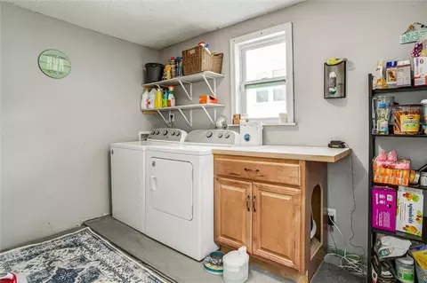 1833 S Hedges Ave, Independence, MO 64052 photo 25