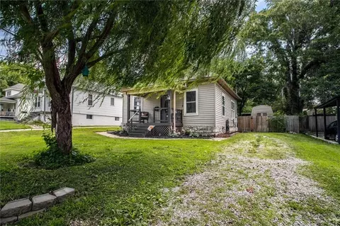 1833 S Hedges Ave, Independence, MO 64052 photo 2