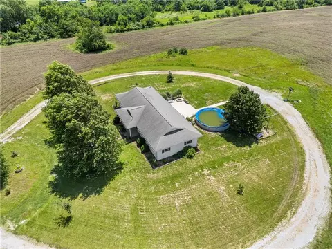 26060 E B Hwy, Sheldon, MO 64784 photo 6