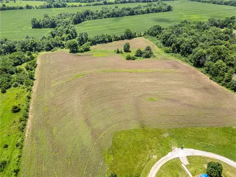 26060 E B Hwy, Sheldon, MO 64784 photo 10