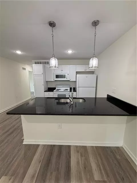 316 E Culton St, Warrensburg, MO 64093 photo 6