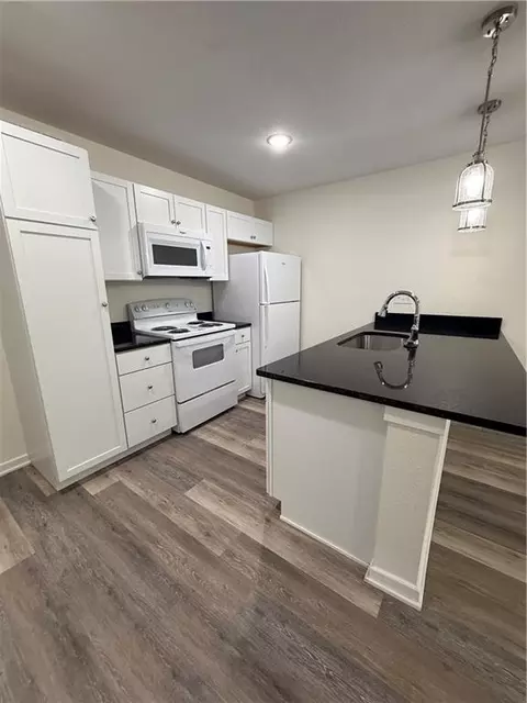 316 E Culton St, Warrensburg, MO 64093 photo 5