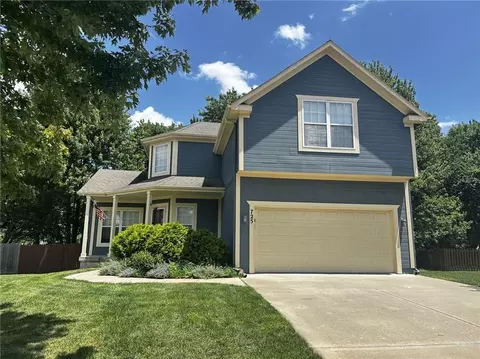 725 N Alder St, Gardner, KS 66030
