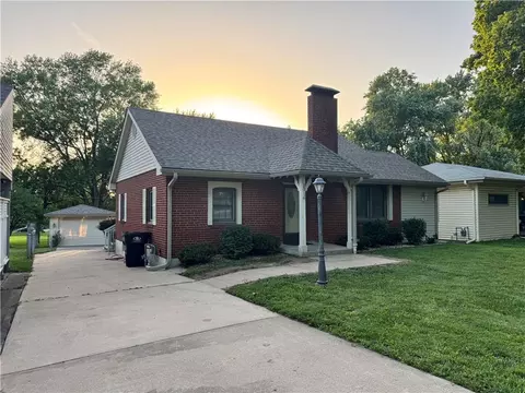 2012 S Ralston Ave, Independence, MO 64052 photo 1