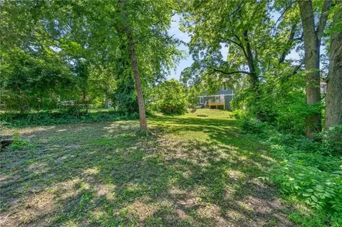 1432 W Walnut St, Independence, MO 64050 photo 9