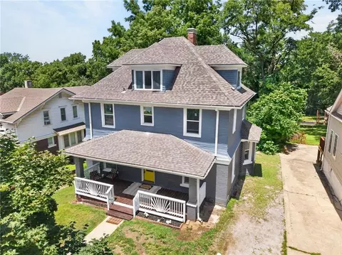 1432 W Walnut St, Independence, MO 64050 photo 10