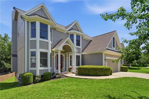 8006 W 122 Ter, Overland Park, KS 66213