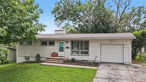 6108 N Howard Ave, Kansas City, MO 64118