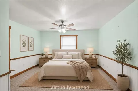 Bedroom - 322 Riverfront Rd, Atchison, KS 66002 photo 1 of 8