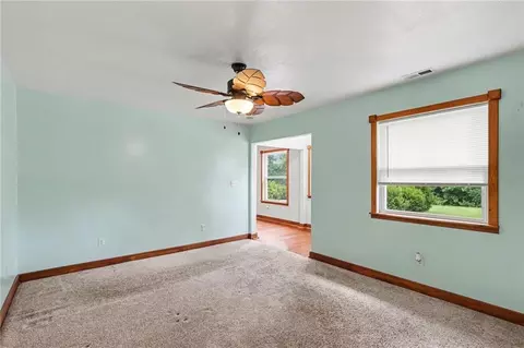 Bedroom - 322 Riverfront Rd, Atchison, KS 66002 photo 5 of 8