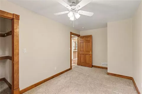 Bedroom - 322 Riverfront Rd, Atchison, KS 66002 photo 6 of 8