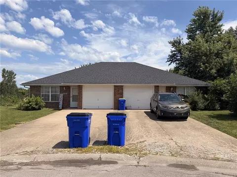 1258 Woodbury Ct, Grain Valley, MO 64029