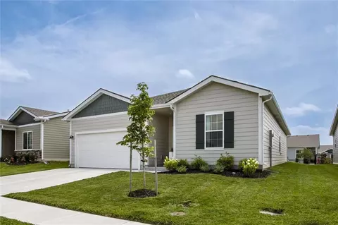 27031 E Oak View Dr, Lees Summit, MO 64086 photo 1