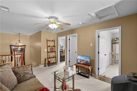 Entry Way - 1147 SW Arborfair Dr, Lees Summit, MO 64082 photo 4 of 4